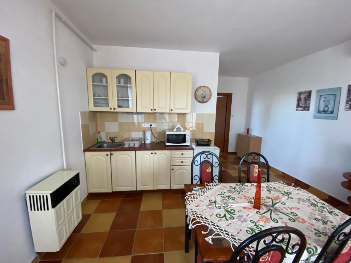 Ferienwohnung Gabi Lux Apartman Hajdúszoboszló Exterior foto