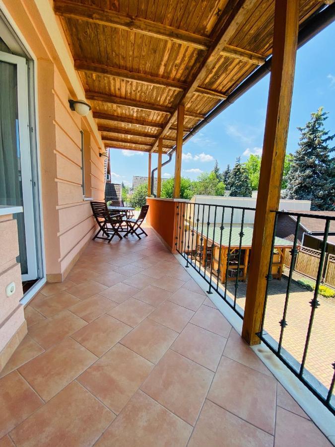 Ferienwohnung Gabi Lux Apartman Hajdúszoboszló Exterior foto