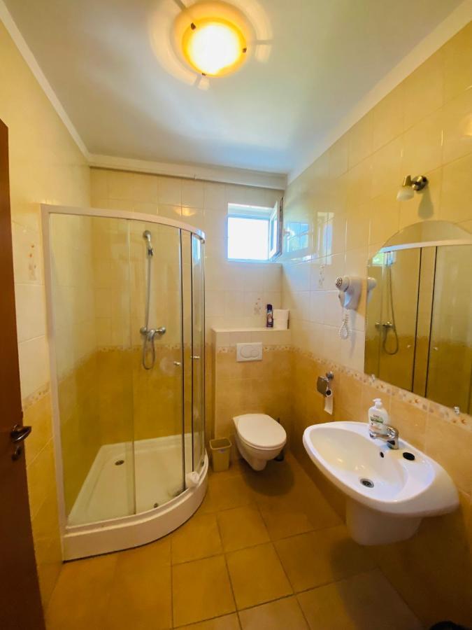 Ferienwohnung Gabi Lux Apartman Hajdúszoboszló Exterior foto